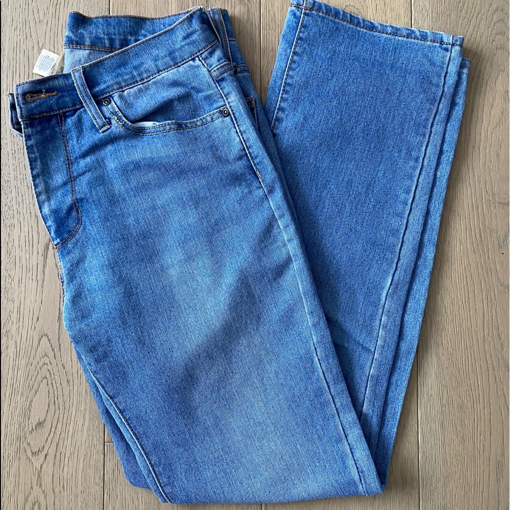 baggy blue mid-rise jeans